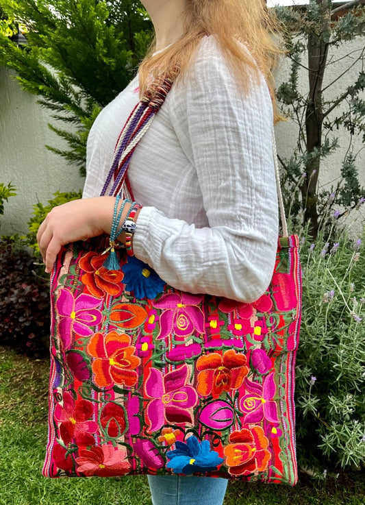 Casa Tlapali Embroidered Chiapas Bag